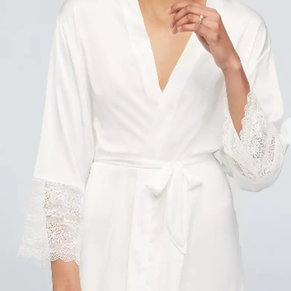 Metallic Script Bride Satin Robe O/S - Picture 2 of 4